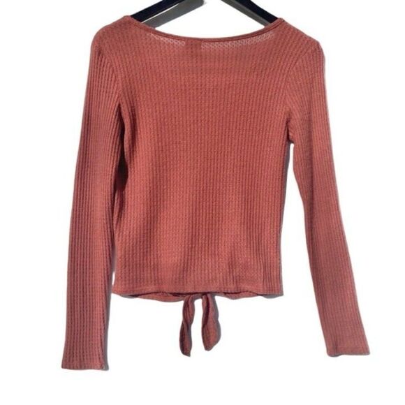 NWT Paper Crane Rust Crop Tie Front Soft Long Sleeve Top Women Size Small - Picture 2 of 8